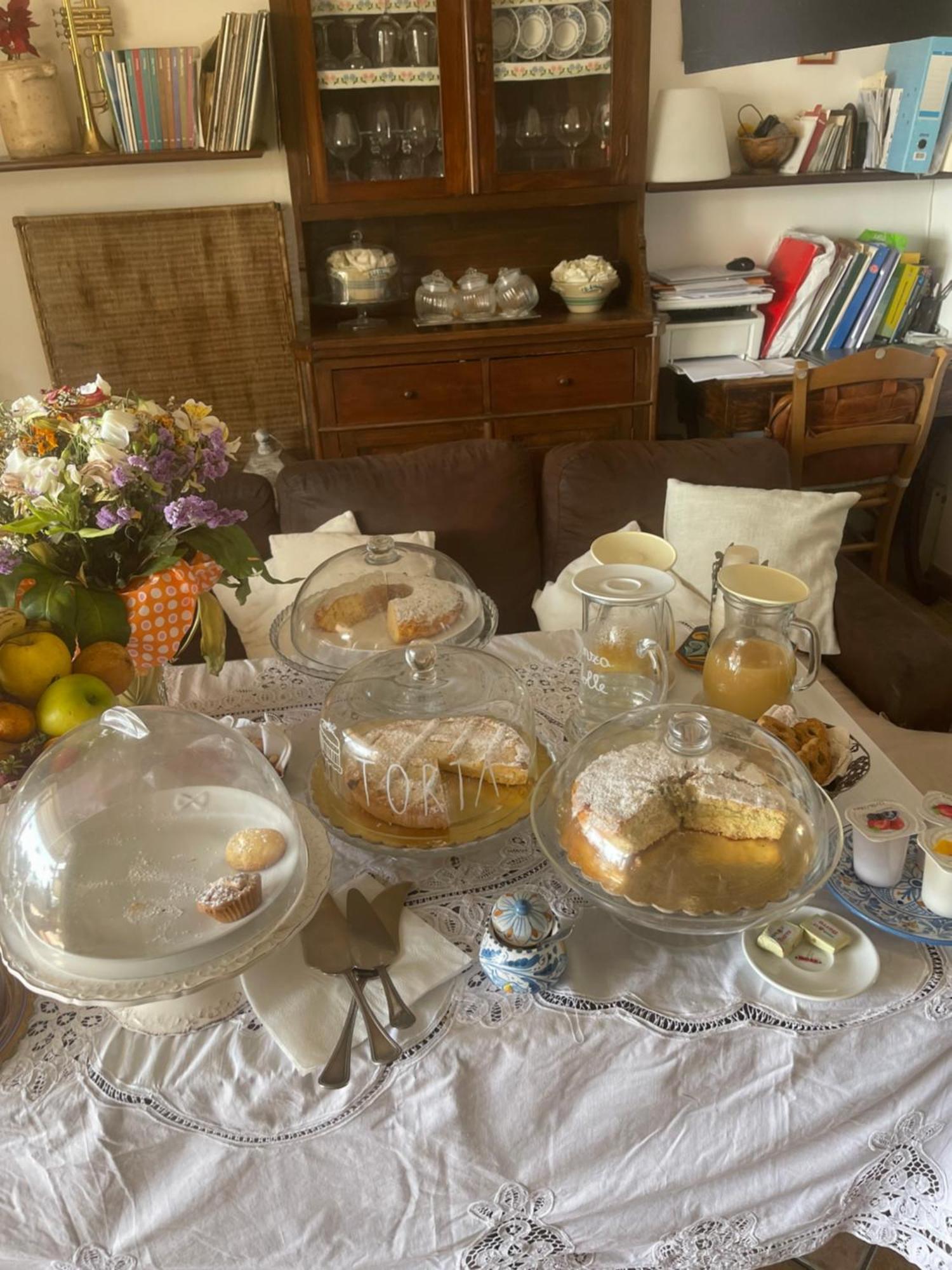 Casa Tipica Siciliana Patronale Home Bedandbreakfast Tremetrisoprailcielo Camere Con Vista, Colazione Interna In Terrazzo Panoramico Калтаджироне Екстериор снимка