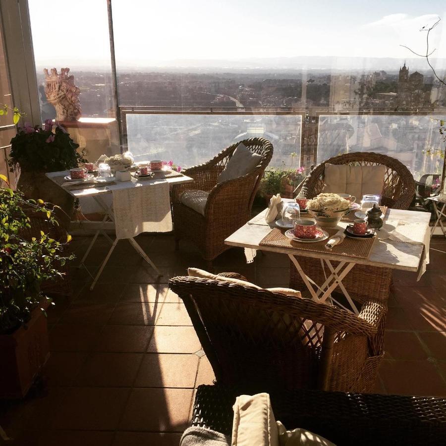 Casa Tipica Siciliana Patronale Home Bedandbreakfast Tremetrisoprailcielo Camere Con Vista, Colazione Interna In Terrazzo Panoramico Калтаджироне Екстериор снимка