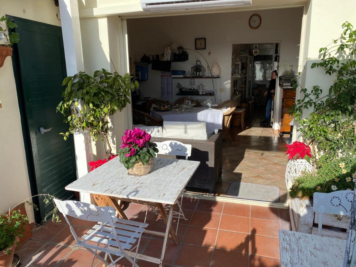 Casa Tipica Siciliana Patronale Home Bedandbreakfast Tremetrisoprailcielo Camere Con Vista, Colazione Interna In Terrazzo Panoramico Калтаджироне Екстериор снимка
